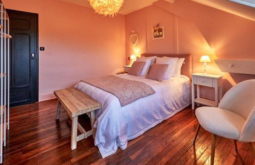 La Villa en Loire, avec Jacuzzi 6 places, Piscine chauffée, boulodrome, salle de jeu, 6 Chambres, vue Loire, 350M2 - Foto 61