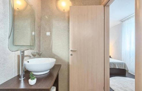 Cozy Home In Naselje Muzini With Sauna - Foto 33