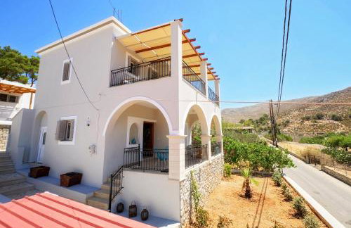 Maria's Private Residence - Photo 2