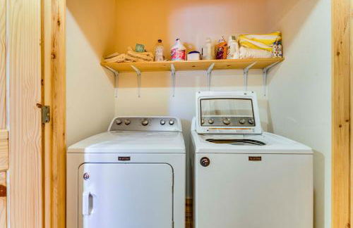 Hot Tub, Game Room! Group-Friendly Nebo Cabin - Photo 33