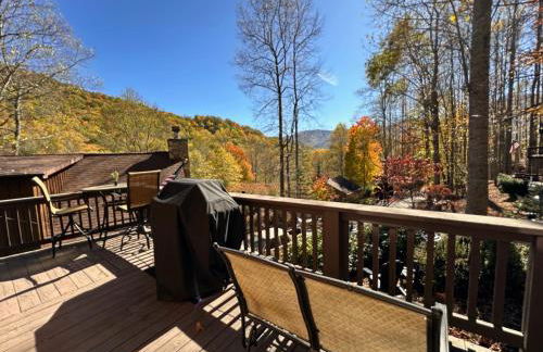 Cabin-Home in Maggie Valley NC-with Heating & AC, WiFi, Fireplace, Full Kitchen - Foto 4
