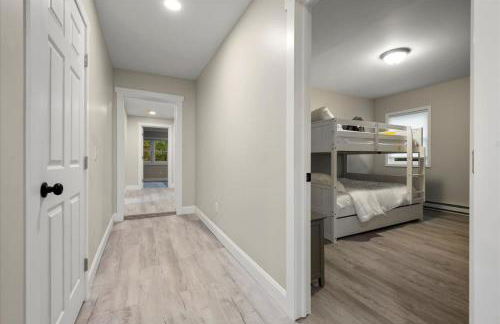 Whitewaters-Main plus Genoa on Oneida Lake - Sleeps 19 - Photo 43