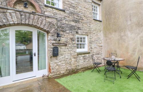 Linden Cottage - Photo 3