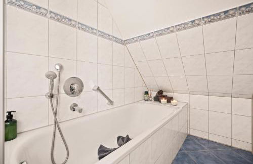 Heimatliebe in direkter Seenähe - Foto 13