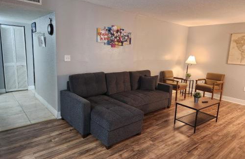 Beautiful 2-Bedroom Condo Near Universal and other Orlando Attractions, King Bed & Wi-Fi - Foto 27