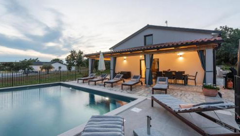 Modern villa Bibali Istra with pool in Buje - Foto 1