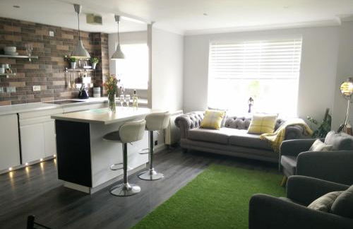 Boutique Coastal appt nr Edinburgh - Foto 1