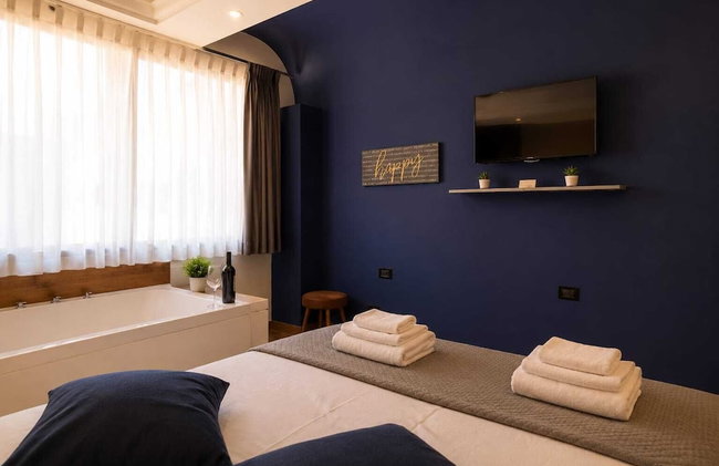 Royalty room spa - Photo 24