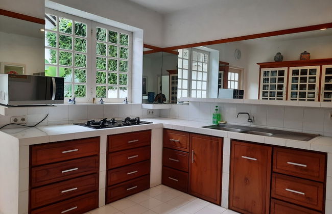 Yogyakarta Tropicana Villa - Foto 7