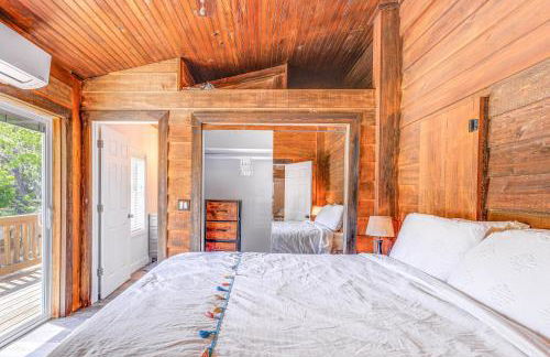 Tranquil Suite with Porch Less Than 2 Mi to Cedar Lakes! - Foto 9