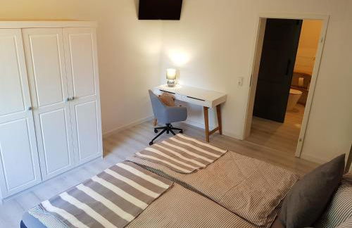 Große, helle Ferienwohnung mit 2 Balkonen auf dem Kastanienhof Oetzen in der Lüneburger Heide - Foto 10