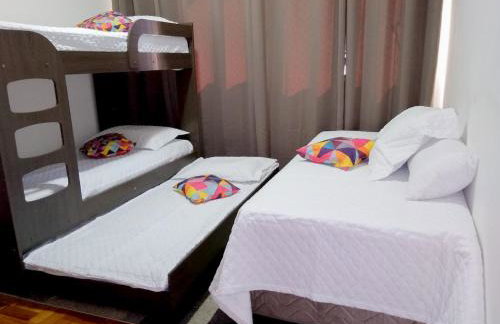 Ensolarado ao lado do shopping com garagem e Wifi - Foto 6