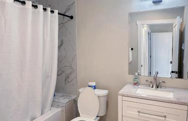 Luxury Bayfront Oasis with Private Beach Access, Near Tulalip Casino and Outlets! - Foto 28