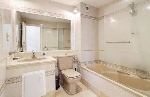 Matchroom Country Club Resort - Photo 10