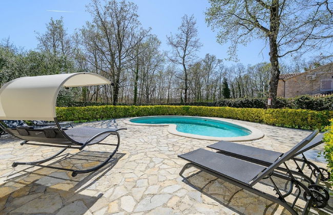 Beautiful Stone Villa in Tinjan With Swimming Pool - Foto 15