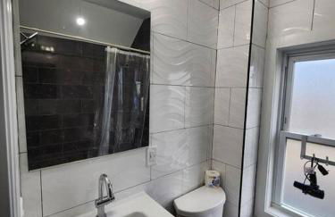 Two-Bedroom Home 25 min to NYC free parking-UNIT-2 - Foto 12