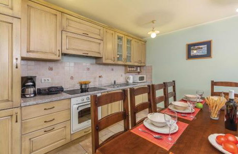 Cozy Home In Tinjan With Wifi - Foto 36