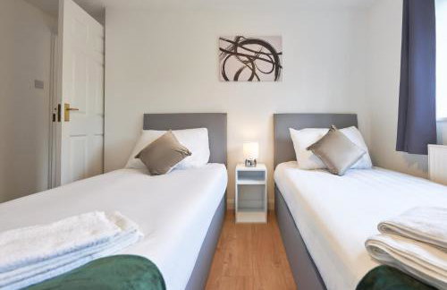 3 Bedroom Home in Central Milton Keynes - Photo 17