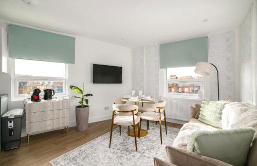 Modern flat for 4 with AC Battersea Park & Power Station, USA Embassy - Foto 1