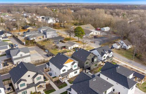 Ozark Oasis Walk to DT Bentonville - Photo 31