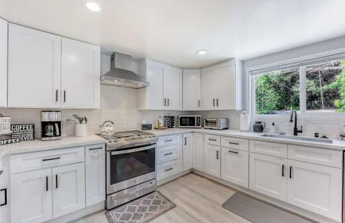 601-Lavish Family Home w AC & Patio near Meta & Stanford - Foto 8