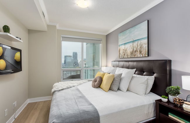 QuickStay - Modern 2-Bedroom Condo, Panoramic City Views - Foto 10