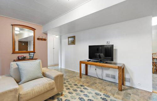 Cozy Holiday Hideaway King Bed Free Parking - Foto 8