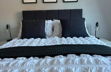 3 bedroom - 2 bathroom Townhouse in Corstorphine Near Murrayfield Stadium - Direct Bus To Edinburgh City Centre in 20 Minutes - Two Private Parking Spaces - Private Sunny Garden - Recently Refurbished - Foto 22