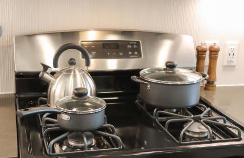 Resort-Style APT with Pool, Gym & Parking 10min to Disneyland - Foto 68