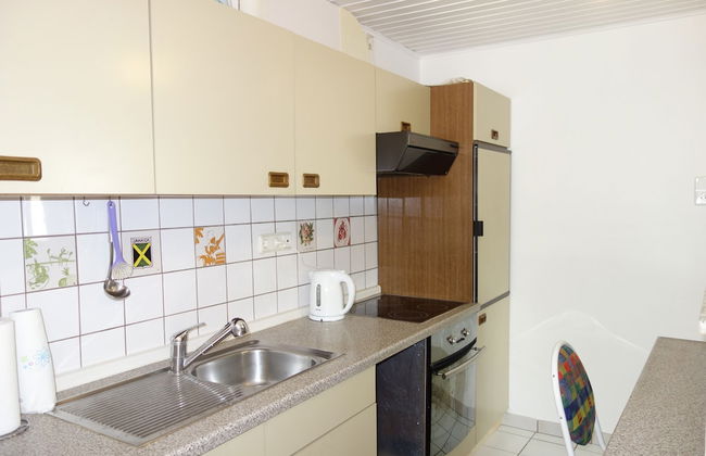 Tolstov-Hotels Large 3 Room Apartment with Garden - Foto 30