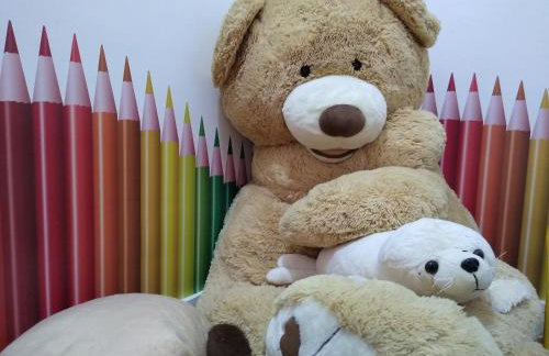 Ensolarado ao lado do shopping com garagem e Wifi - Foto 13