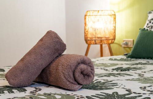 Three bedroom Central flat Near train station - Foto 12