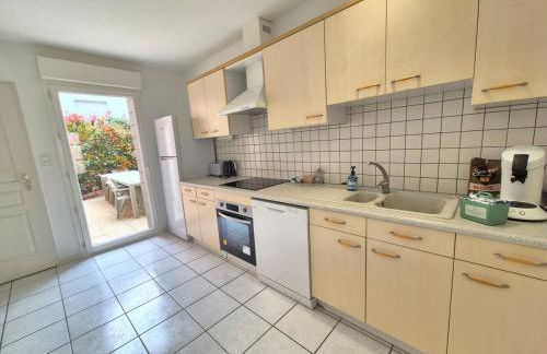 Le Clos Des Farges #Clim#Parking#Terrasse Meublé classé 3étoiles - Foto 17