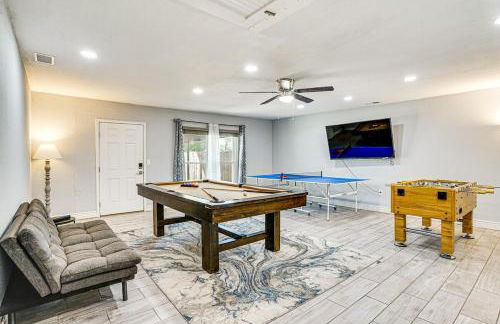 Pool, Game Room, Fast WiFi, 25 mile biking trail - Foto 1