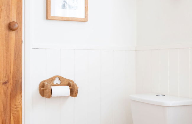 Pretty Cottage Near City Sea - Foto 14