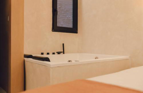 Oasis suites ruzafa - Photo 49