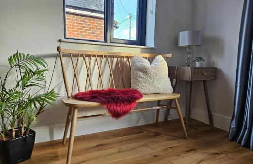 Homely 6 bed Cottage 30 mins to Heathrow, London, Legoland, Windsor Castle - Photo 36