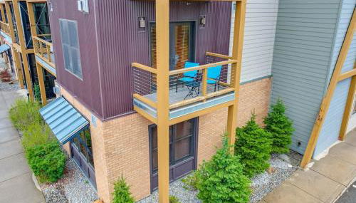 Large Studio Condo with Full Kitchen, Ski, Bike, Beautiful Balcony Views Hottub Fireplace - Foto 5