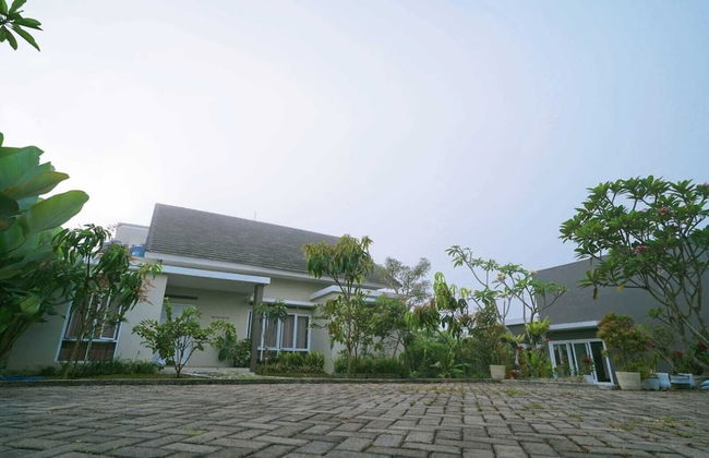 A&T House - Sukabumi - Photo 20