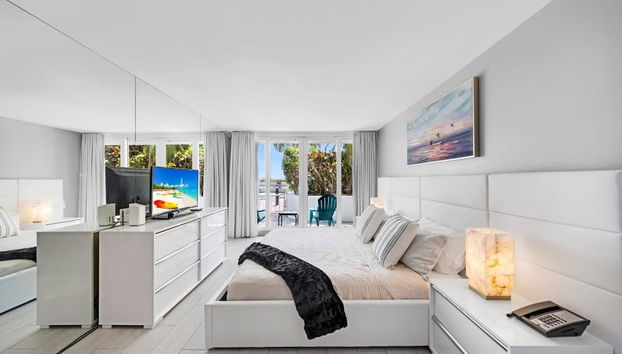 Poolside Oasis Retreat - Foto 5, Habitación