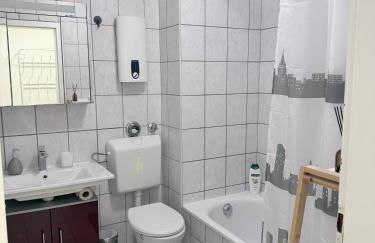 Modern & Elegant 2-Room Apartment - Foto 9