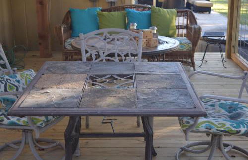 Lake front Studio - Photo 23