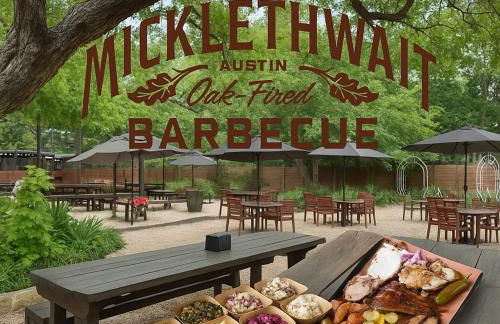 A Hoot's Nest-Lux Boutique Bungalow near Downtown! - Foto 47