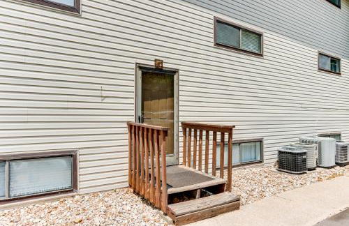 Pool Access and Lake View Osage Beach Condo! - Foto 25