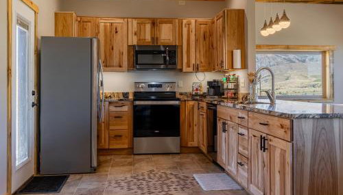 Soak in Panoramic Views Wapiti Cabin, Dogs OK - Foto 4