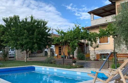 Flat with shared pool in Fiorini - Foto 1