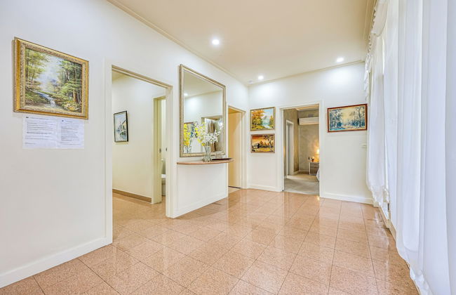 StayAU Spacious 6BR McKinnon Pool Home - Foto 2