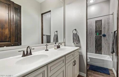 Phoenix Home with heated pool, desert views & hot tub - Foto 24