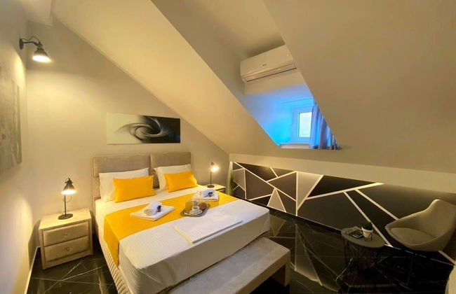 D & Sons Apartments - Photo 44