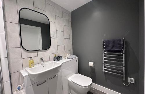 Cosy Flat in Stevenage Town Centre - Foto 13